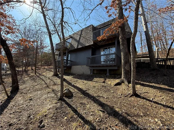 $429,999 | 252 Walkers Cay Drive, Osage Beach, MO 65065