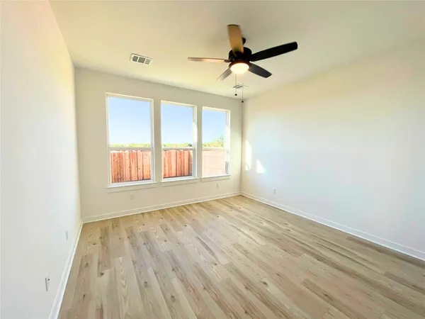 $2,700 | 401 Darley Oak Drive, Dripping Springs, TX 78620