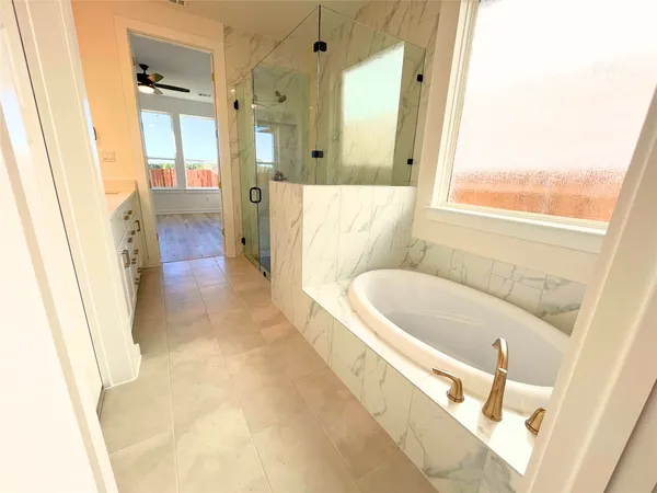 $2,700 | 401 Darley Oak Drive, Dripping Springs, TX 78620