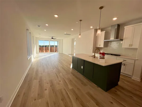 $2,700 | 401 Darley Oak Drive, Dripping Springs, TX 78620