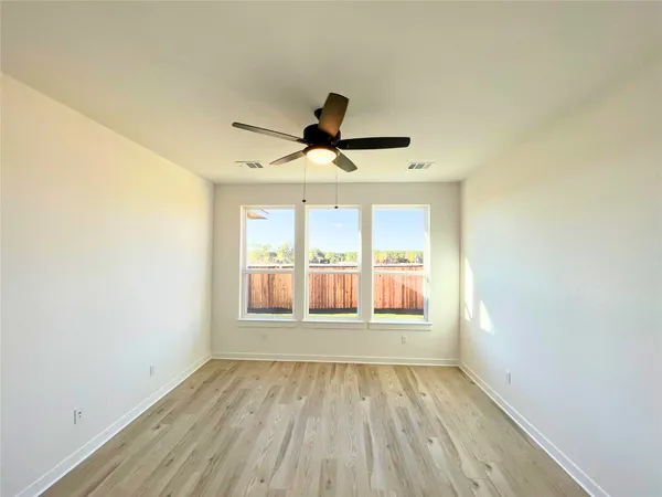 $2,700 | 401 Darley Oak Drive, Dripping Springs, TX 78620