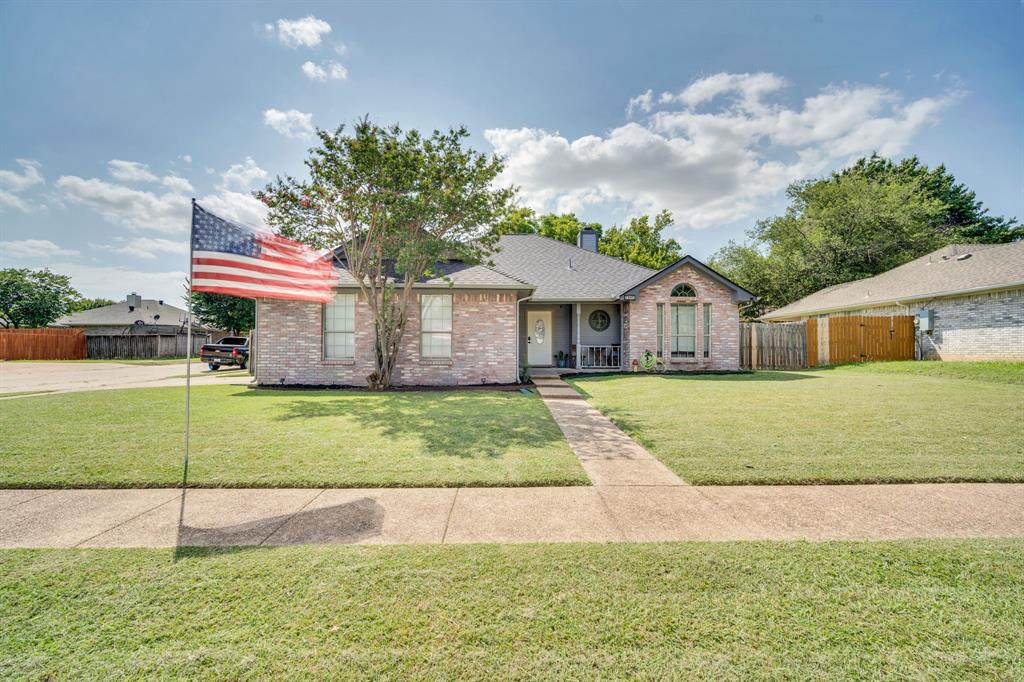 1001 Short Line Boulevard Midlothian, TX 76065 - Photo 15 of 26 Single-story residence featuring a brick facade with a gray accent and a dark shingle roof