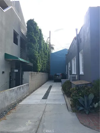 $1,200,000 | 341 Redondo Avenue, Long Beach, CA 90814