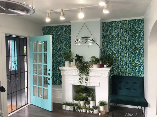 $1,200,000 | 341 Redondo Avenue, Long Beach, CA 90814