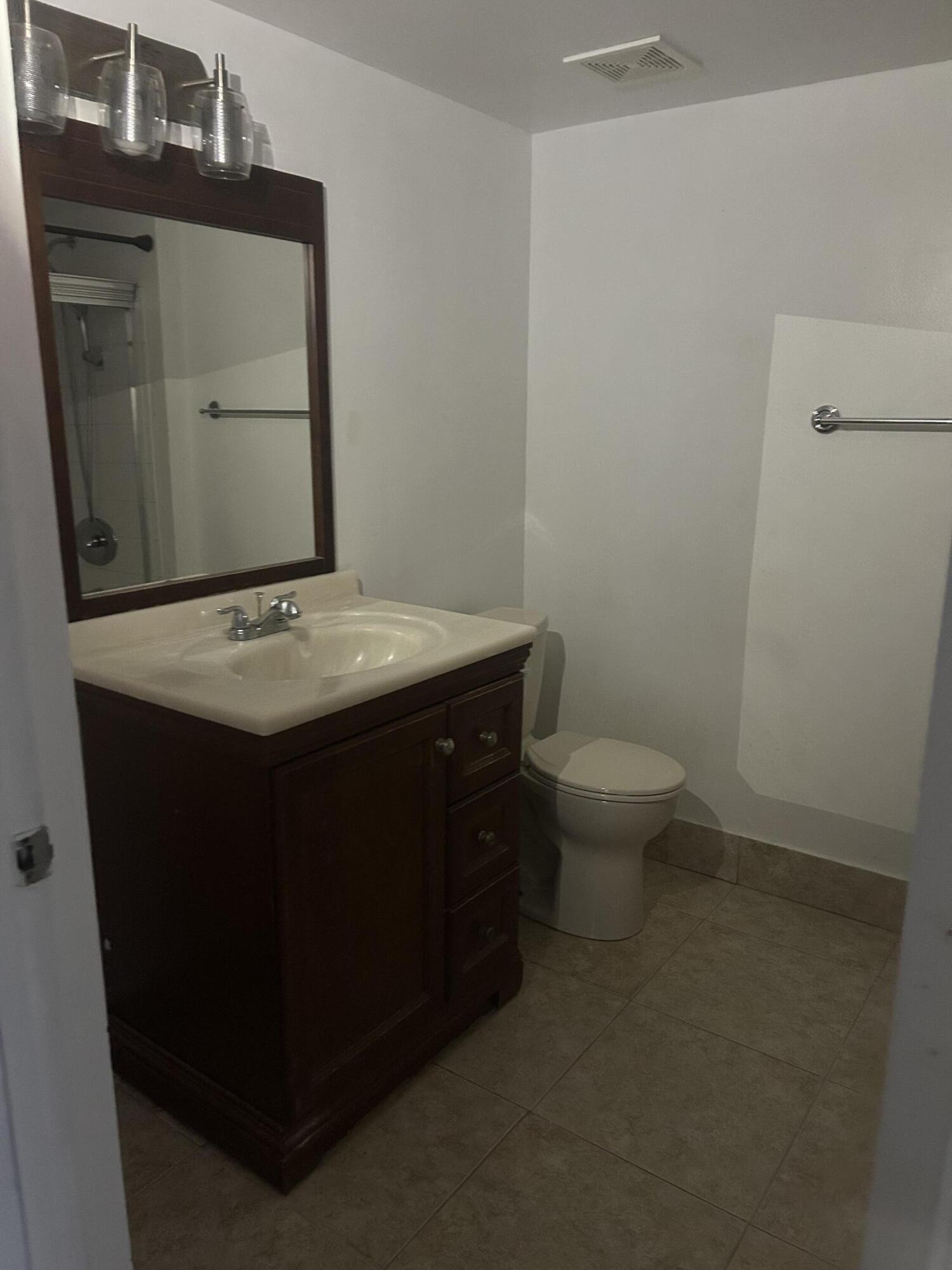 410 South Park Road, Unit 1204 Hollywood, FL 33021 - Photo 23 of 32 IMG_0011