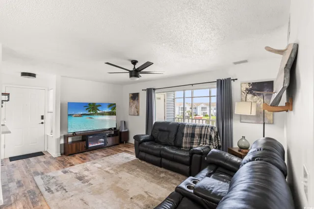 $194,900 | 8862 Duckview Drive, Unit E, Surfside Beach, SC 29575