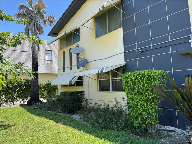 $200,000 | 17051 Northeast 23rd Avenue, Unit 1J, North Miami Beach, FL 33160