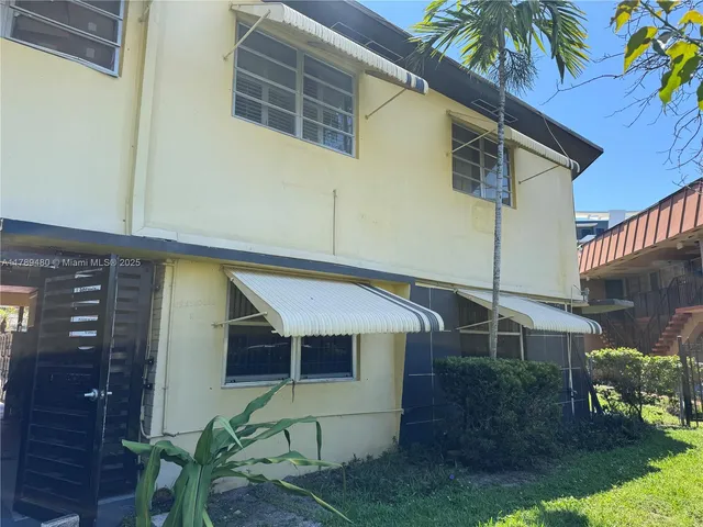 $200,000 | 17051 Northeast 23rd Avenue, Unit 1J, North Miami Beach, FL 33160