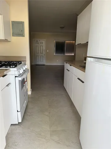 $200,000 | 17051 Northeast 23rd Avenue, Unit 1J, North Miami Beach, FL 33160