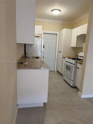 $200,000 | 17051 Northeast 23rd Avenue, Unit 1J, North Miami Beach, FL 33160