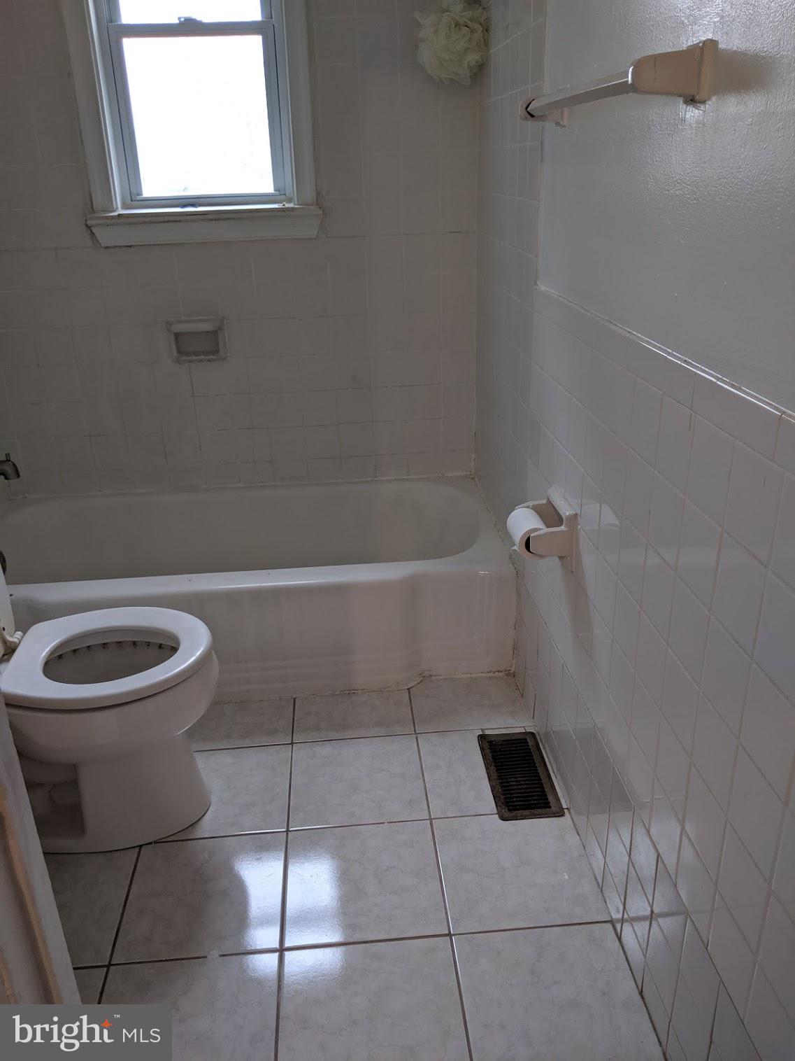 1036 Ruatan Street Silver Spring, MD 20903 - Photo 14 of 27 Gallery Image 14