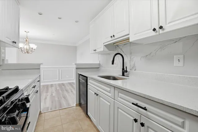 $329,900 | 4600 Duke Street, Unit 620, Alexandria, VA 22304