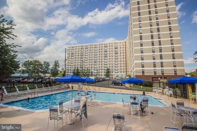 $329,900 | 4600 Duke Street, Unit 620, Alexandria, VA 22304