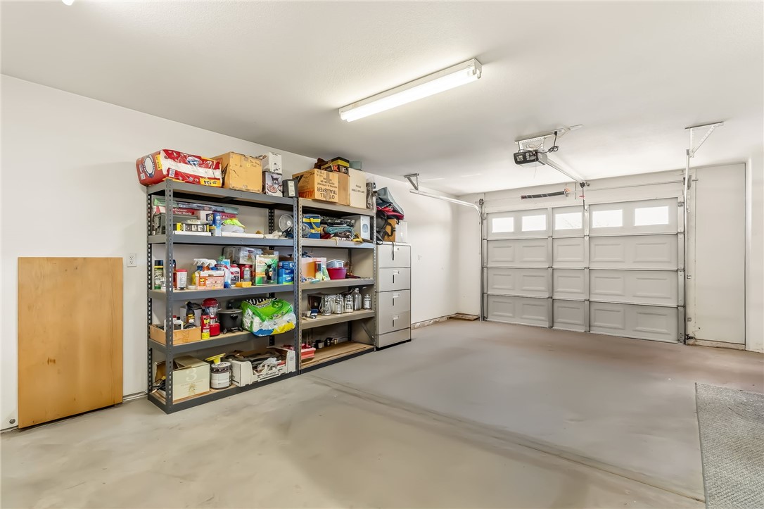 2205 East Cactus Wren Road Kingman, AZ 86409 - Photo 47 of 68 Attached Garage