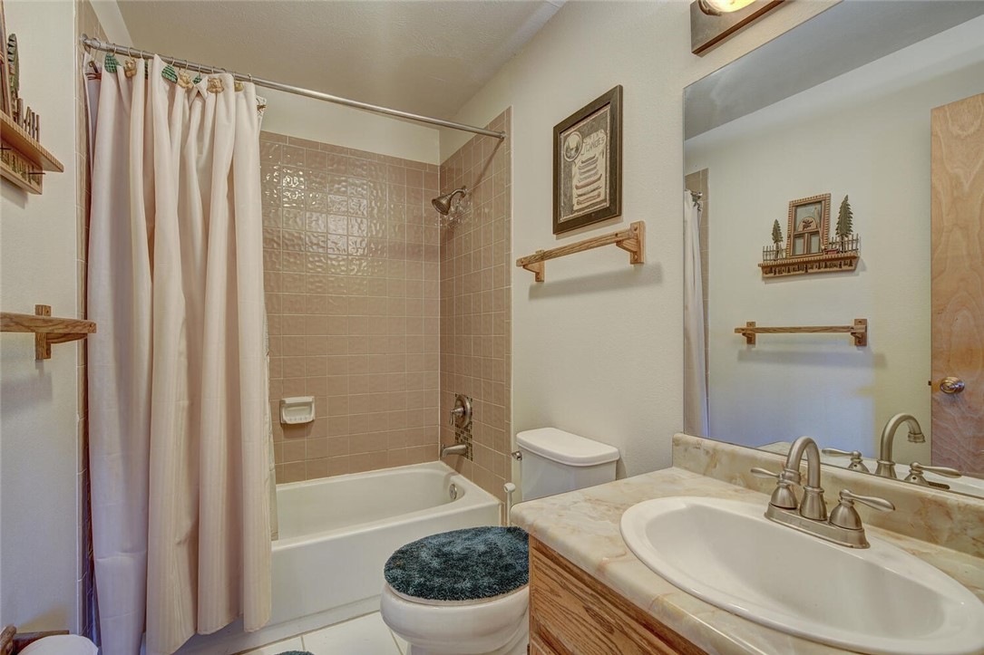 9401 Ryan Gulch Road, Unit 4 Silverthorne, CO 80498 - Photo 18 of 26 Gallery Image 18