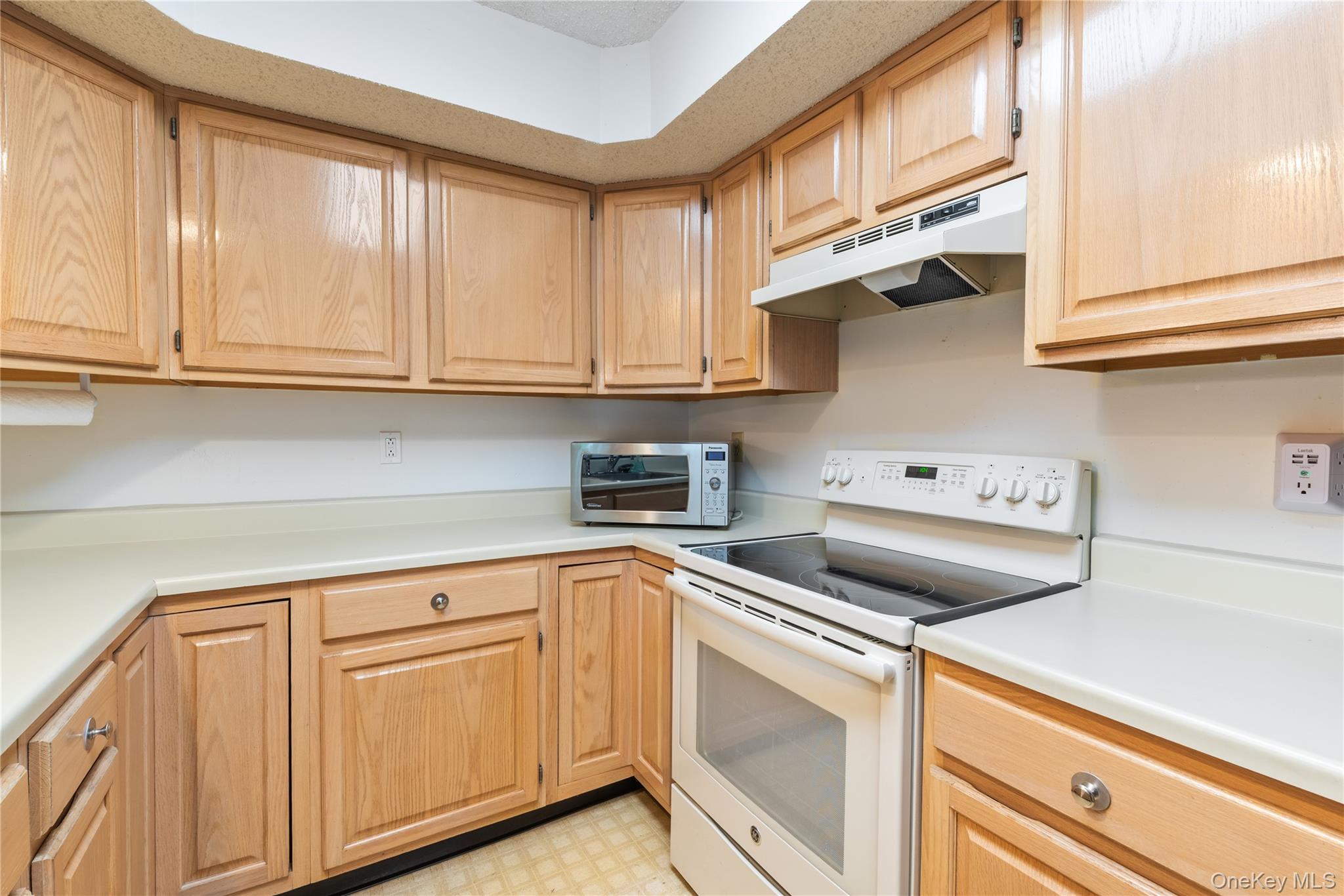 5 Spruce Ridge Drive, Unit 5 Fishkill, NY 12524 - Photo 11 of 28