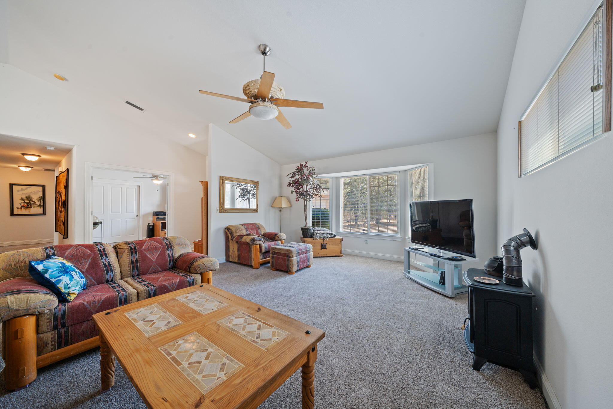 16640 Power Line Road Redding, CA 96001 - Photo 5 of 34 Powerline Road