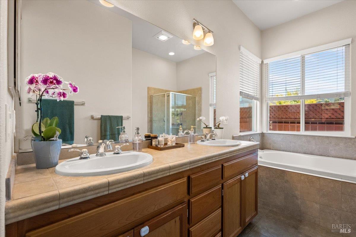 2462 Forse Lane Santa Rosa, CA 95404 - Photo 17 of 36