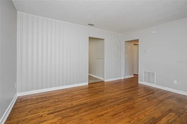 $1,890 | 4435 Fairview Avenue, Orlando, FL 32804