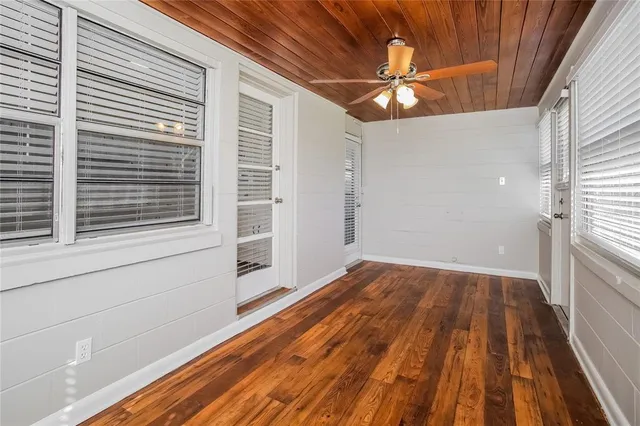 $1,890 | 4435 Fairview Avenue, Orlando, FL 32804