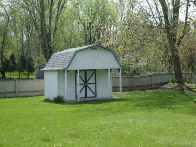 304 Washington Street Howe, IN 46746 - Photo 6 of 12 Gallery Image 6