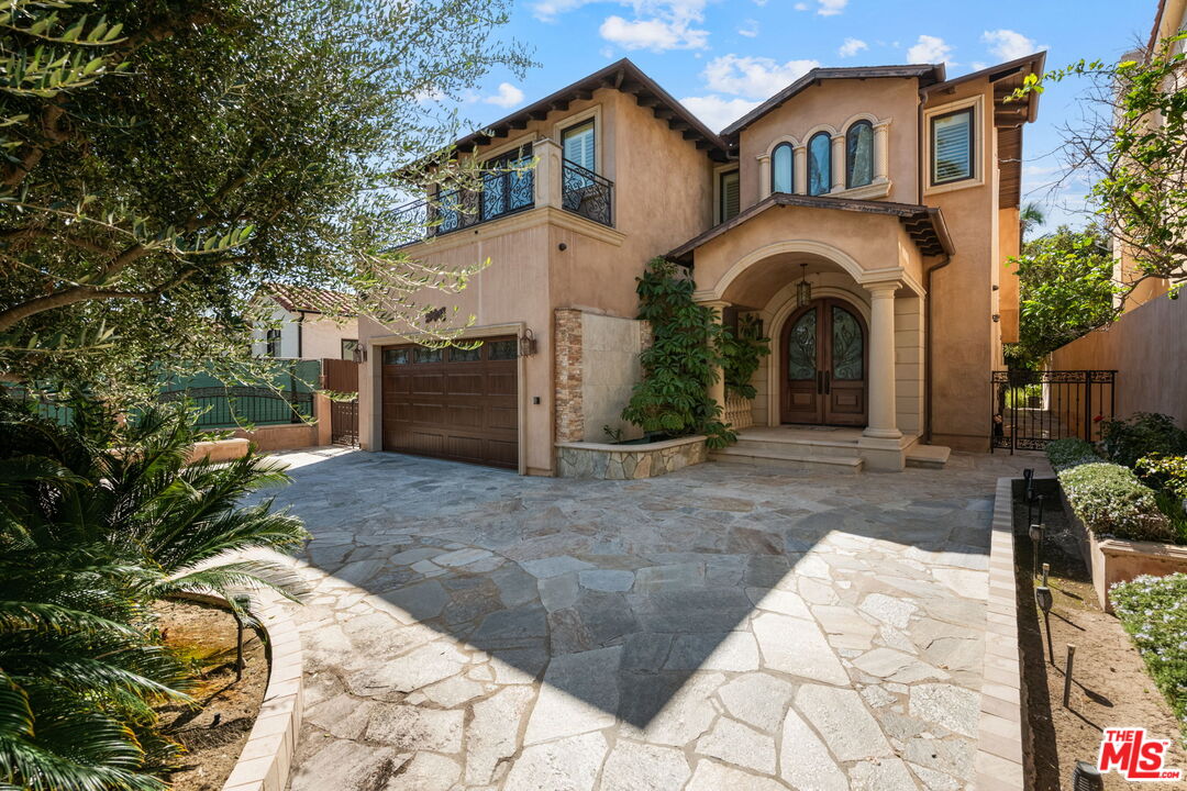 2023 Parnell Avenue Los Angeles, CA 90025 - Photo 3 of 59