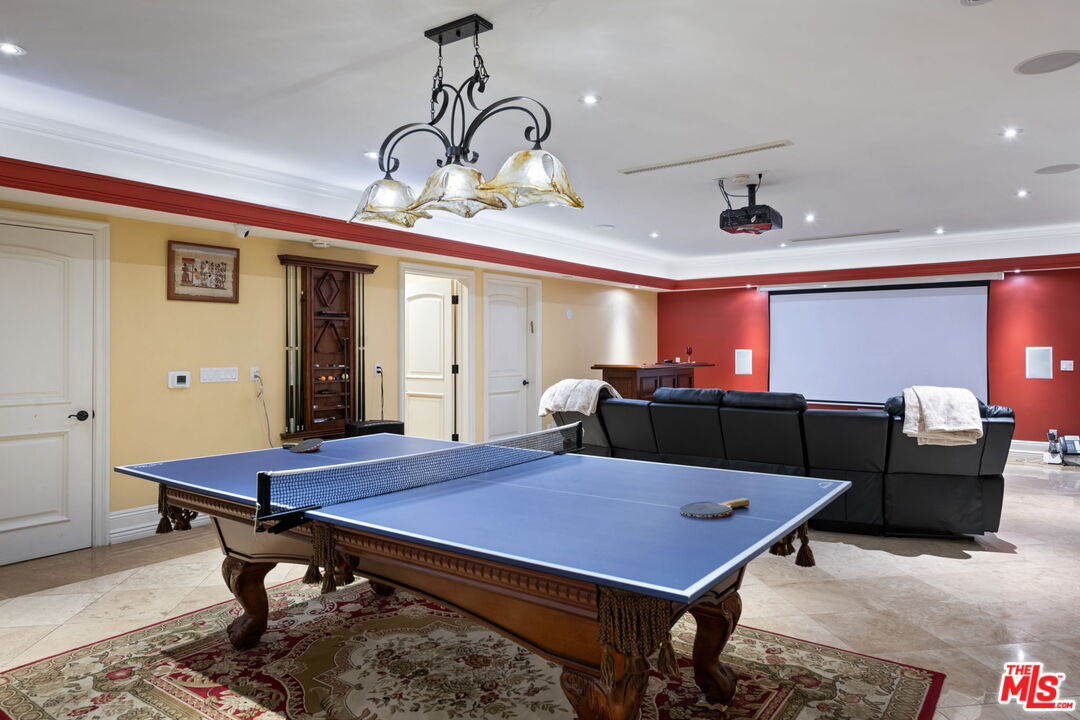 2023 Parnell Avenue Los Angeles, CA 90025 - Photo 44 of 59 a room with furniture pool table and windows