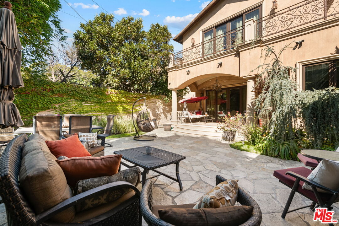 2023 Parnell Avenue Los Angeles, CA 90025 - Photo 57 of 59