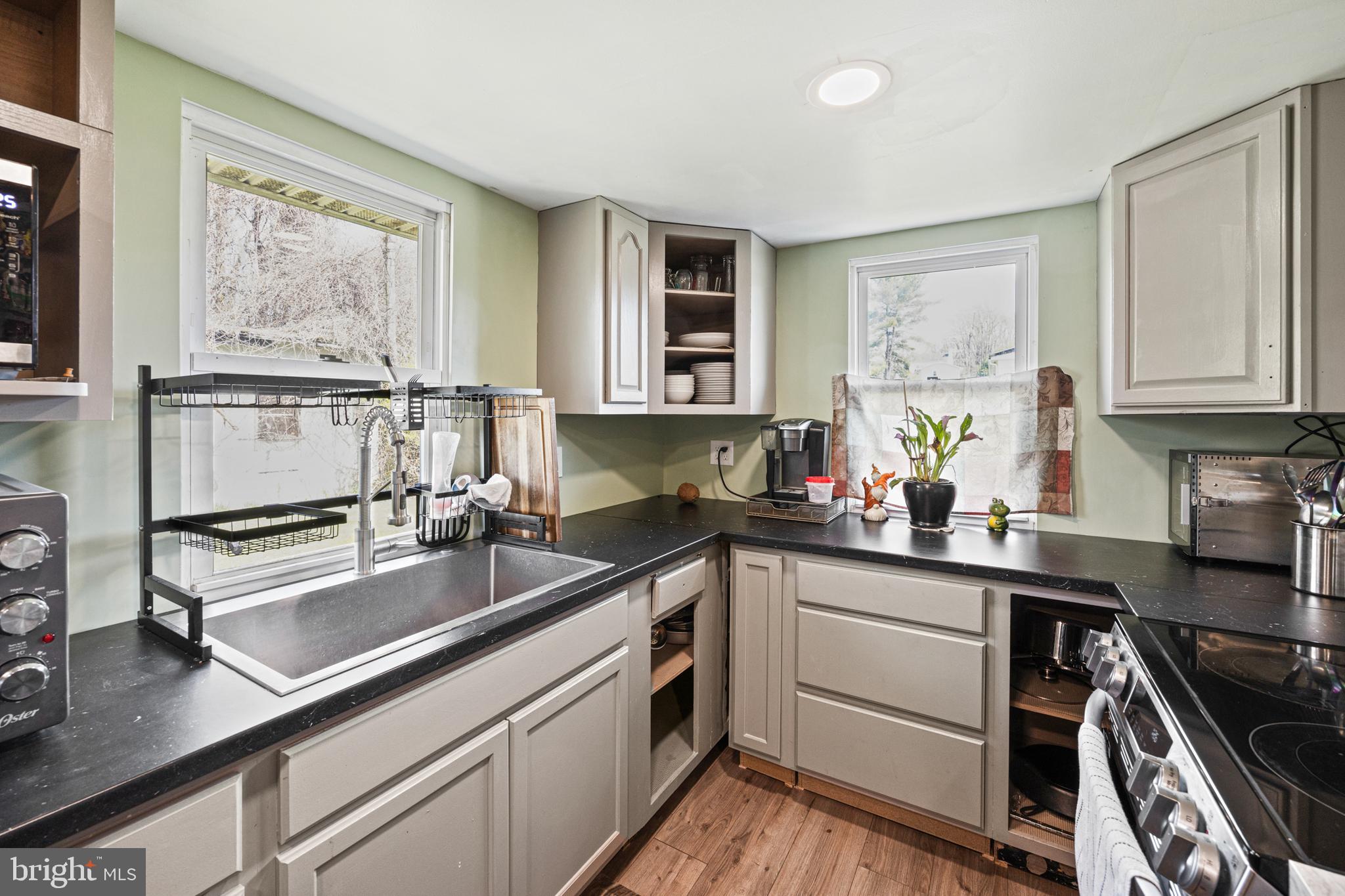 204 Bush Chapel Road Aberdeen, MD 21001 - Photo 2 of 23 Kitchen