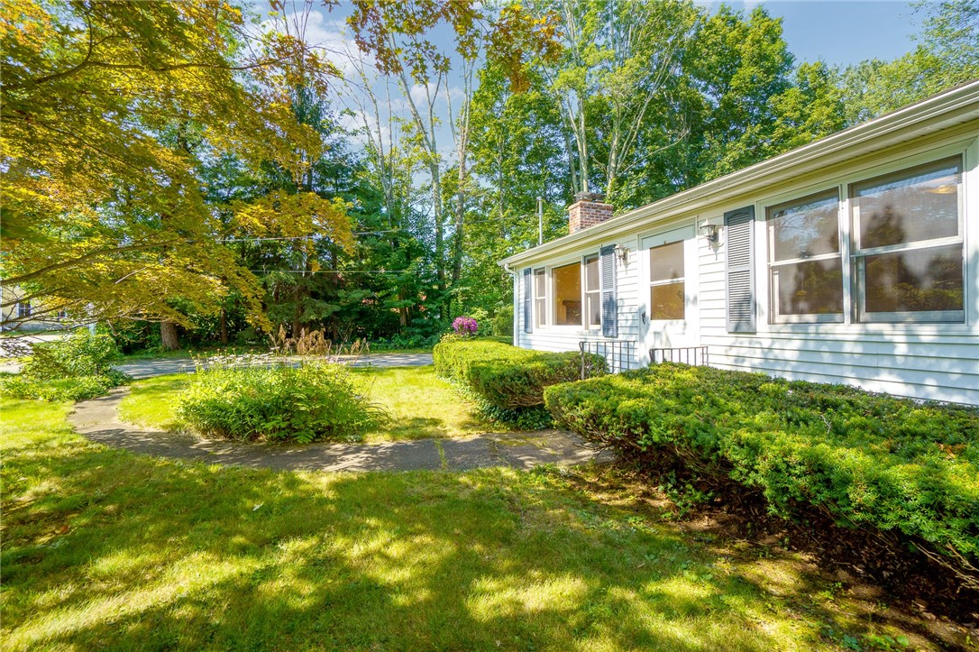 231 Sawmill Road Glocester, RI 02814 - Photo 5 of 47