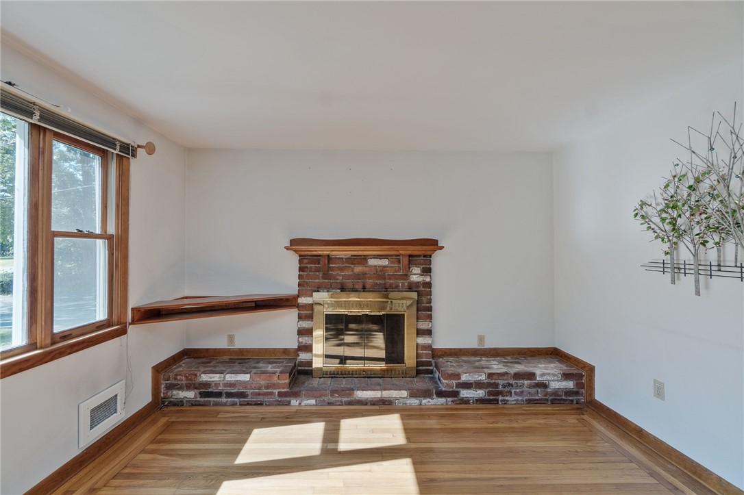 231 Sawmill Road Glocester, RI 02814 - Photo 9 of 47