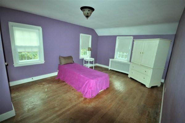 22 Orchard Road Holden, MA 01520 - Photo 13 of 39 Gallery Image 13