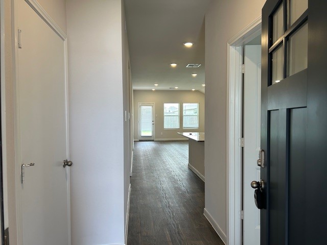 311 Darwin Place Lockhart, TX 78644 - Photo 2 of 16