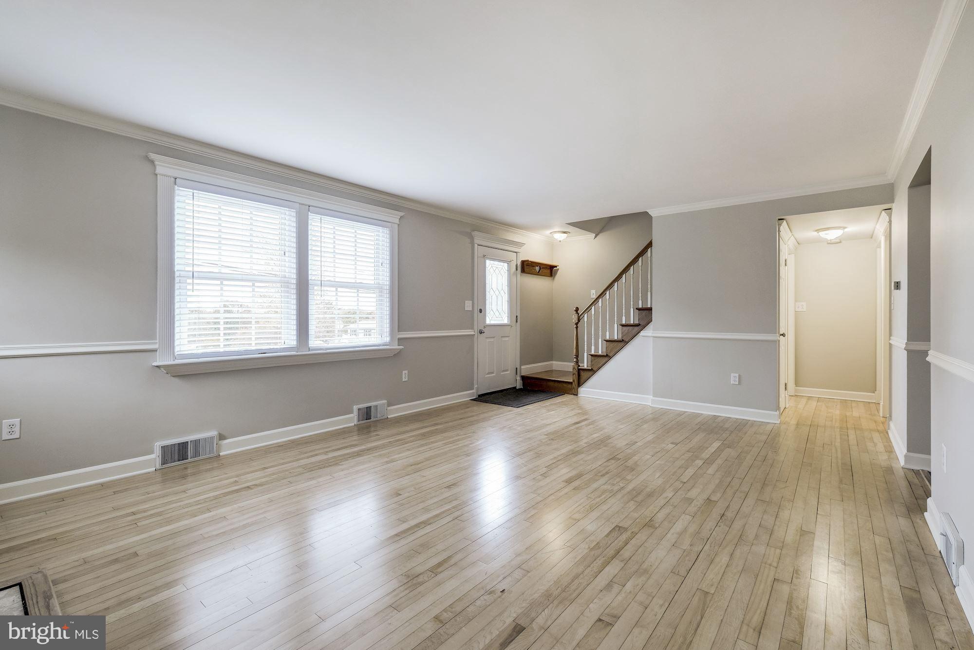 1642 Bollinger Road Westminster, MD 21157 - Photo 4 of 43 Living Room