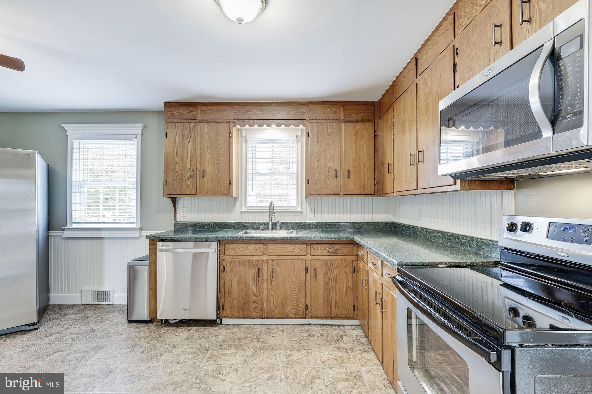1642 Bollinger Road Westminster, MD 21157 - Photo 10 of 43 Eat-In Kitchen