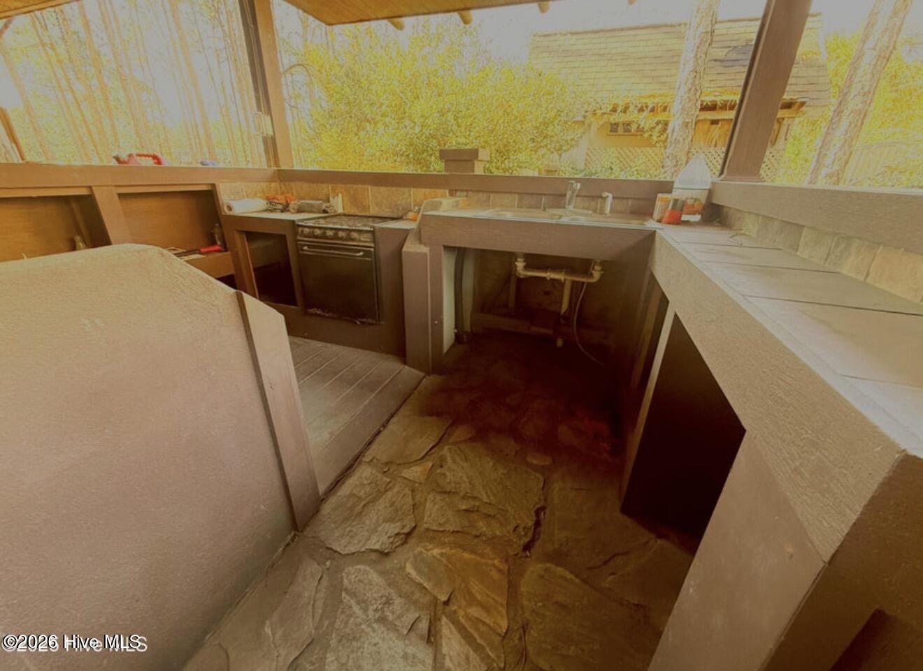 531 Eagle Road Newport, NC 28570 - Photo 10 of 14 Outdoor Kitchen