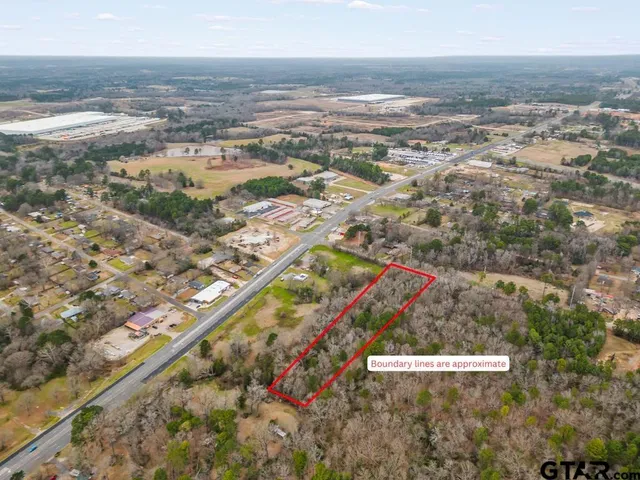 a view of a pathway of a building