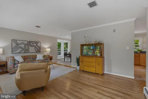 $895,000 | 12006 Wayland Street, Oakton, VA 22124