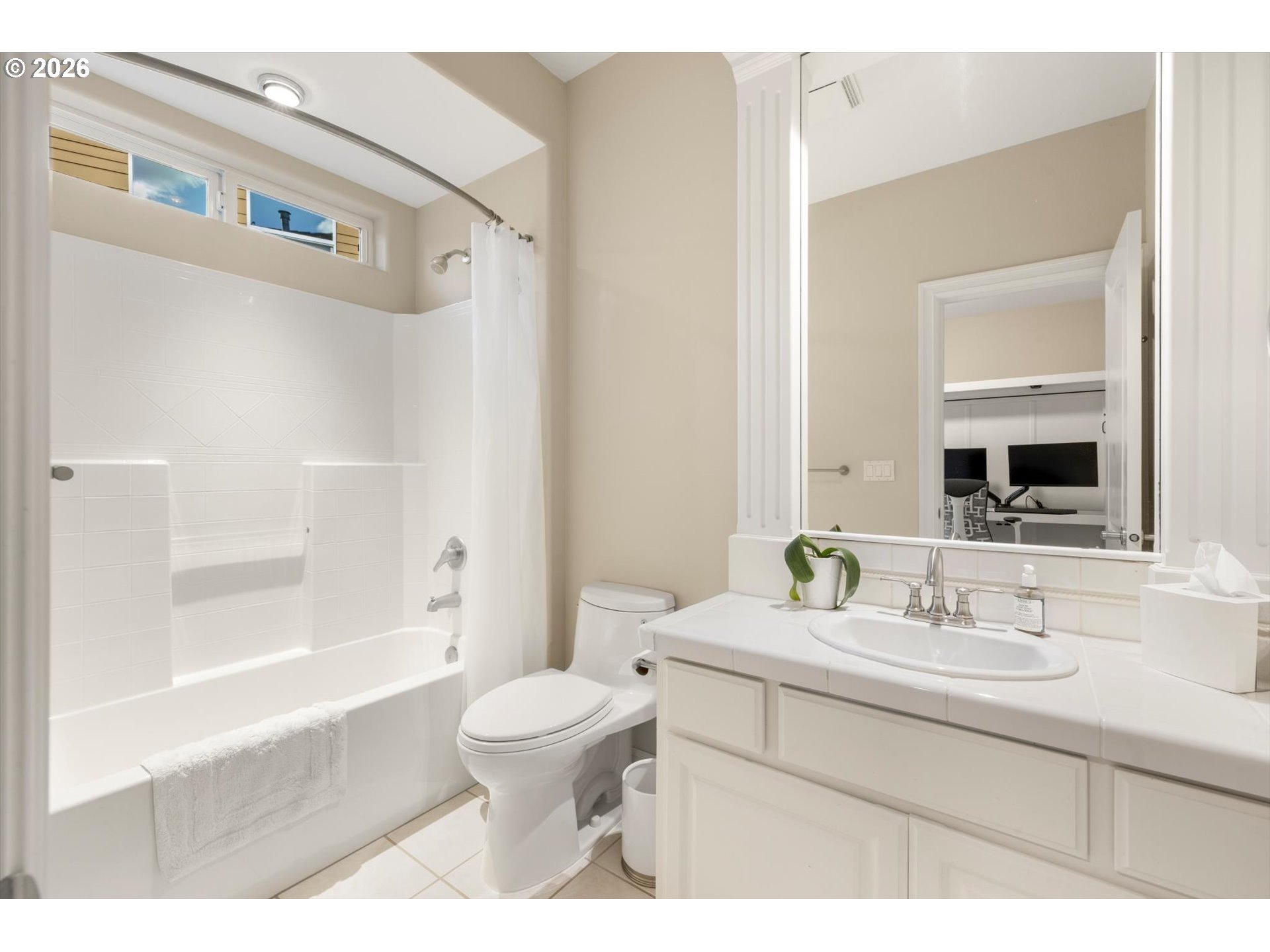 9238 Northwest Murdock Street Portland, OR 97229 - Photo 26 of 48 Hallway