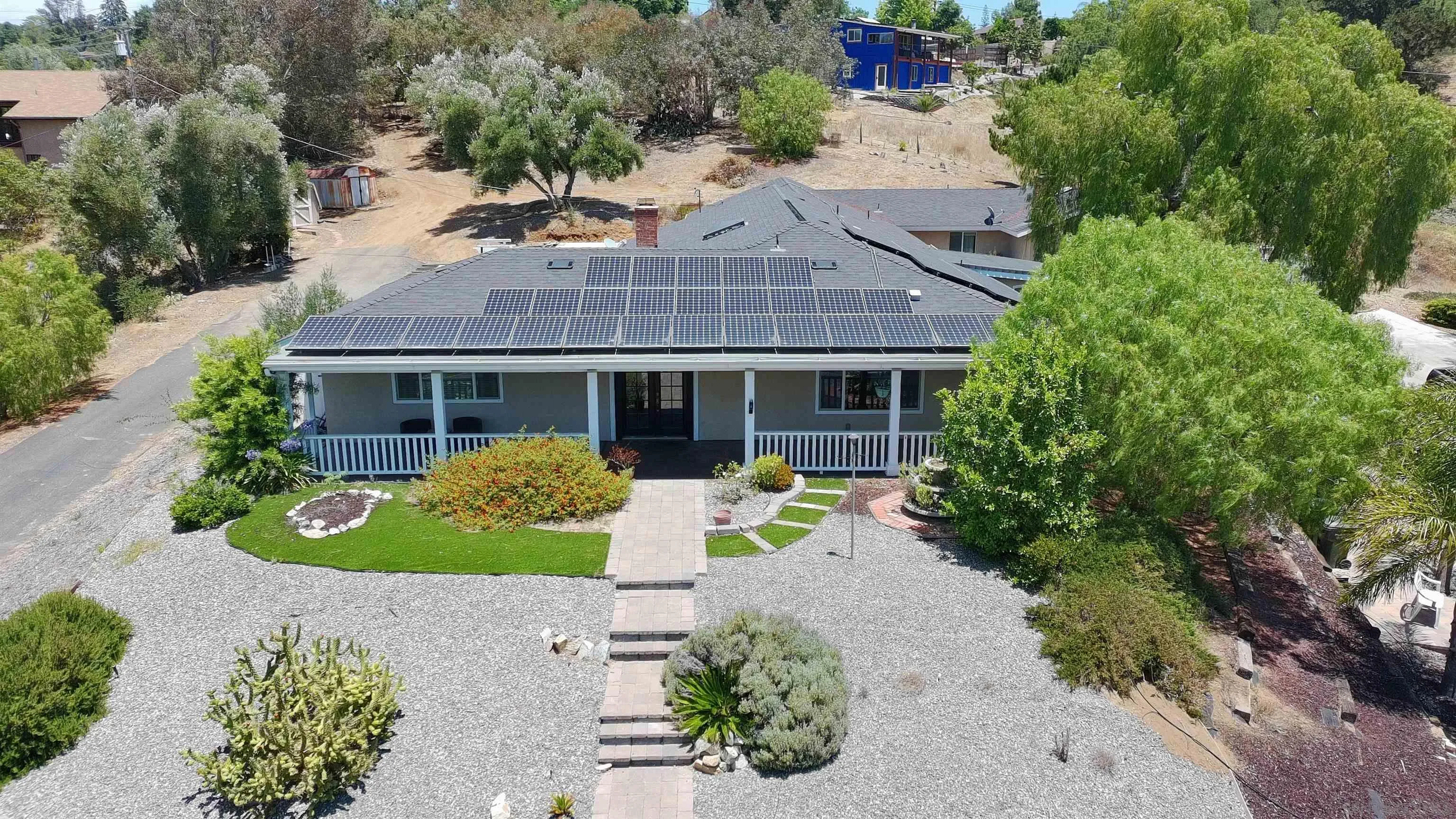 3562 South Mission Road Fallbrook, CA 92028 - Photo 6 of 38 Exterior Front