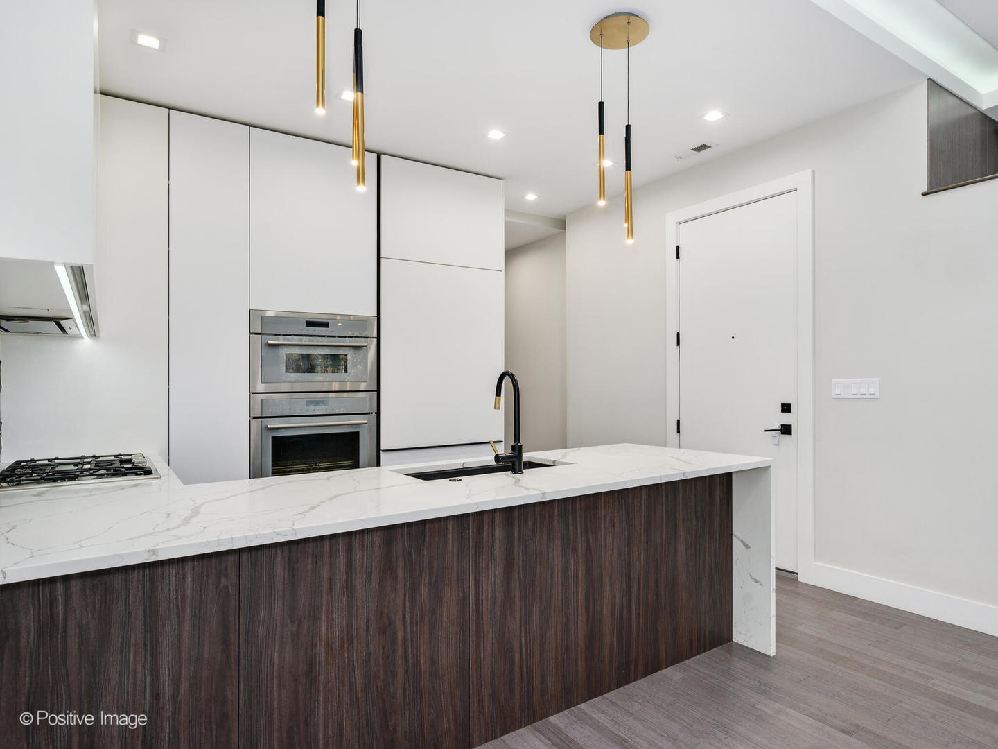 1446 West Chestnut Street, Unit 2 Chicago, IL 60642 - Photo 6 of 15