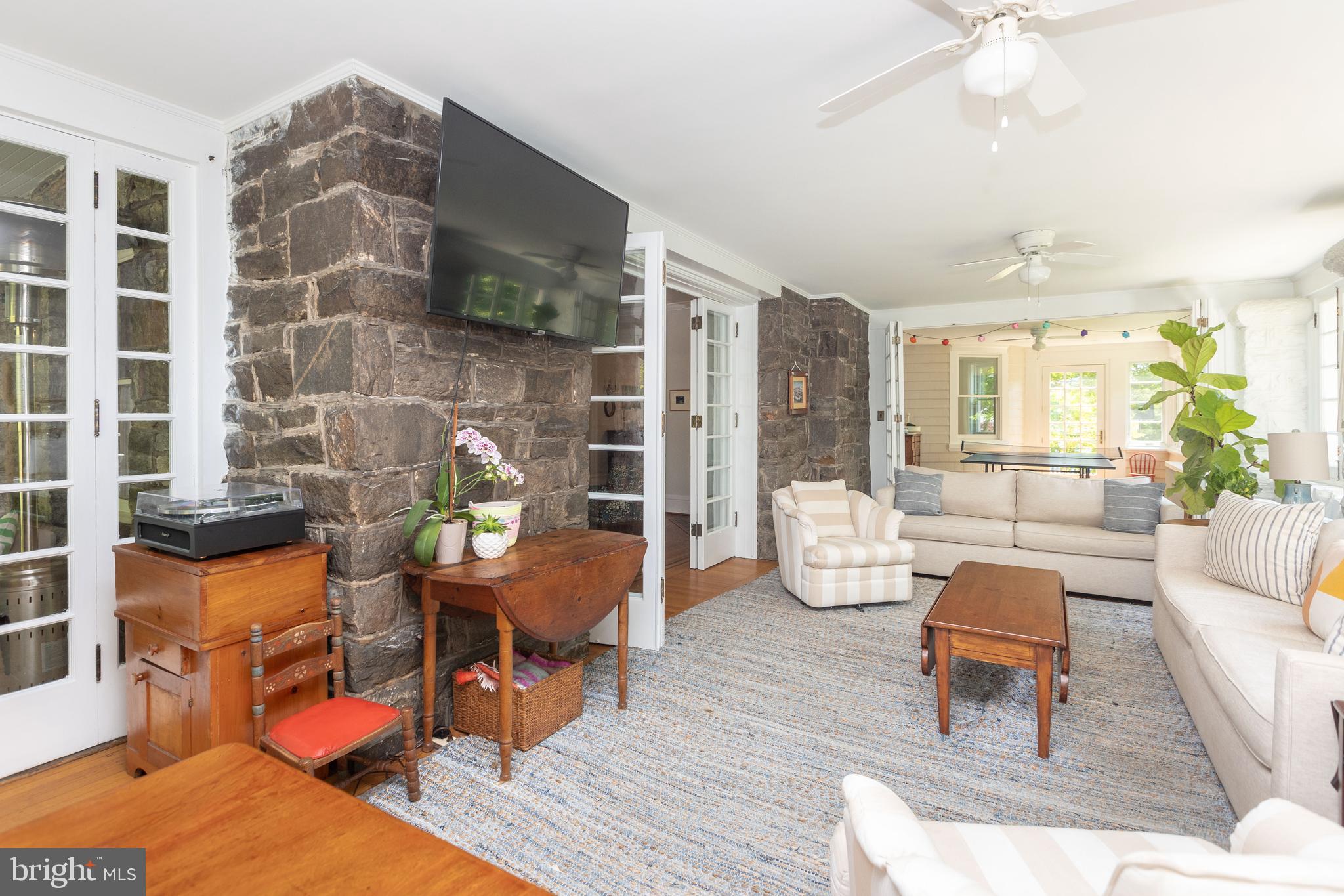 4711 Roland Avenue Baltimore, MD 21210 - Photo 20 of 68