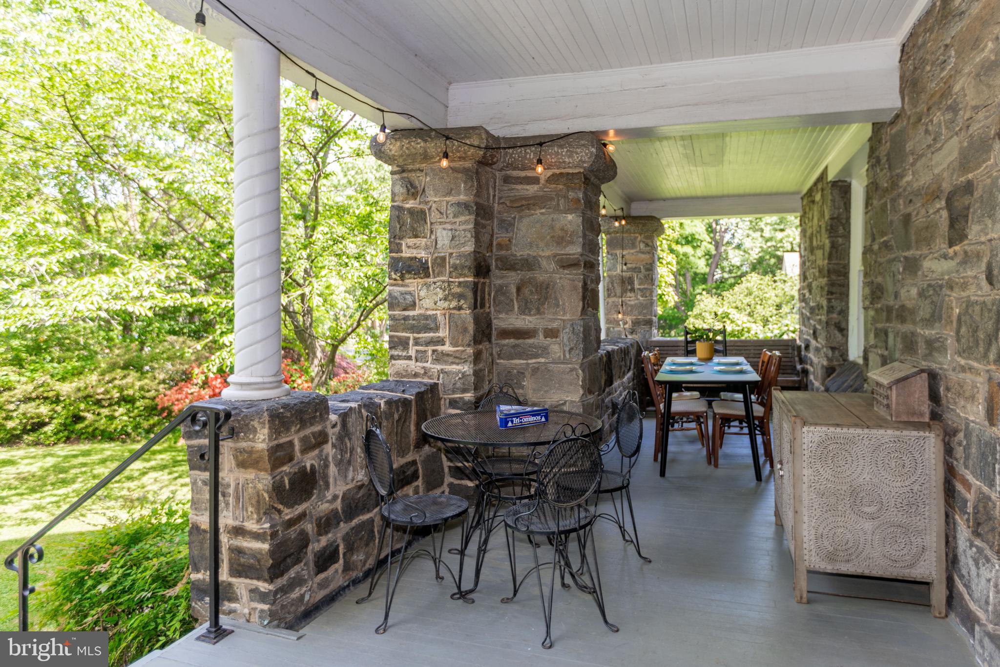 4711 Roland Avenue Baltimore, MD 21210 - Photo 6 of 68 a dining room with furniture and a window