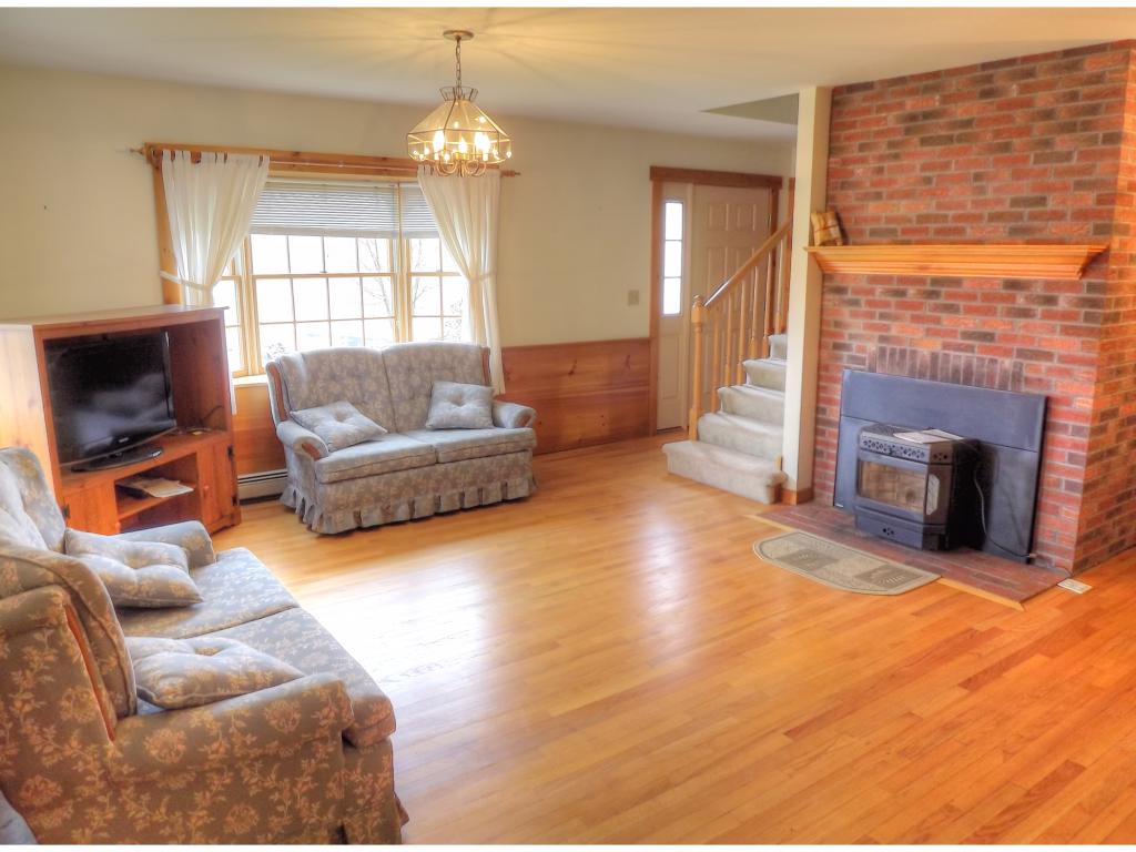 49 Farr Road Lebanon, NH 03766 - Photo 3 of 14 Gallery Image 3