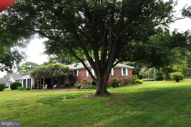 $425,000 | 3202 Holly Lane, Cambridge, MD 21613