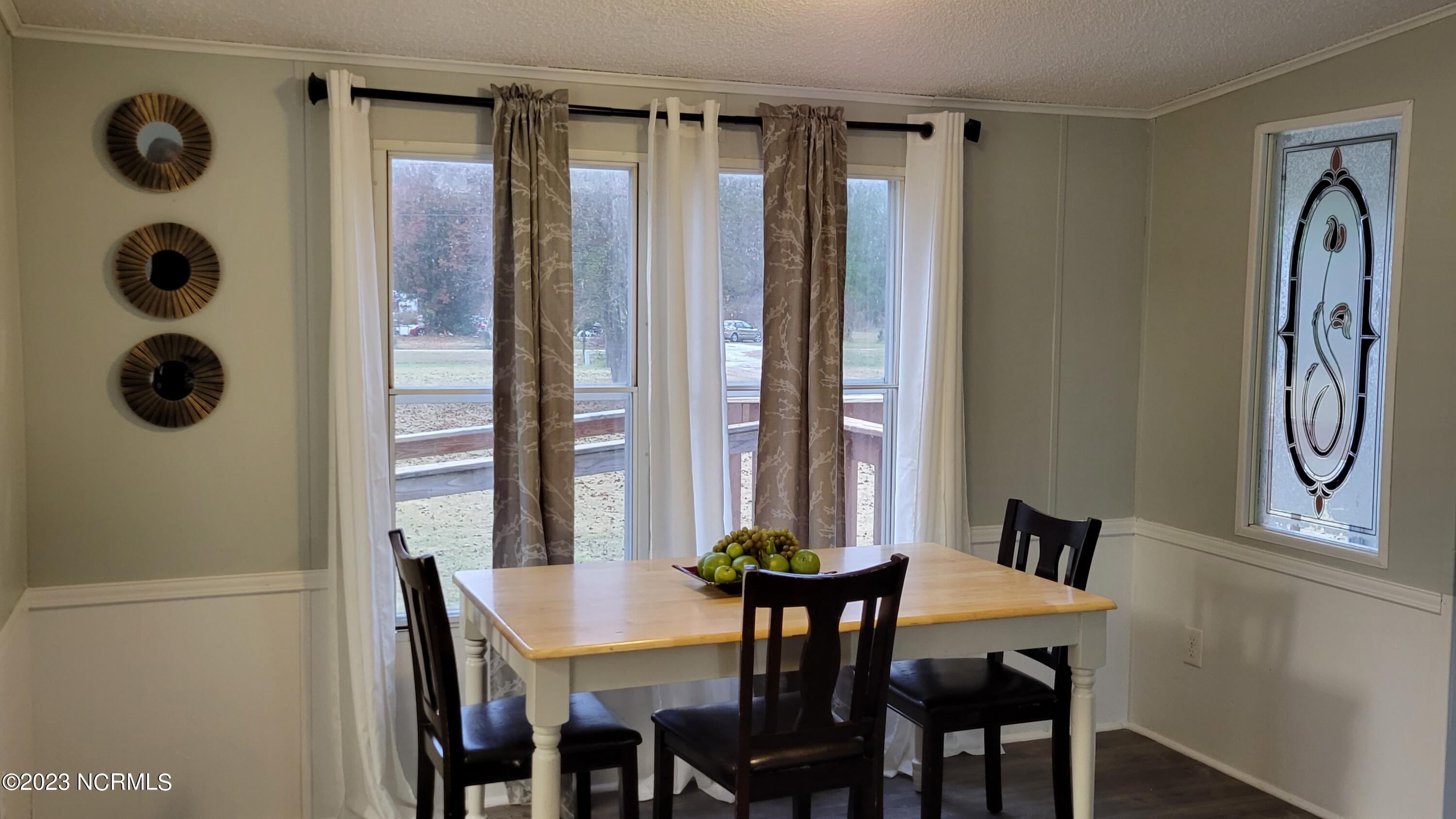 4606 Dixon Road Grimesland, NC 27837 - Photo 5 of 18 20231110_161319