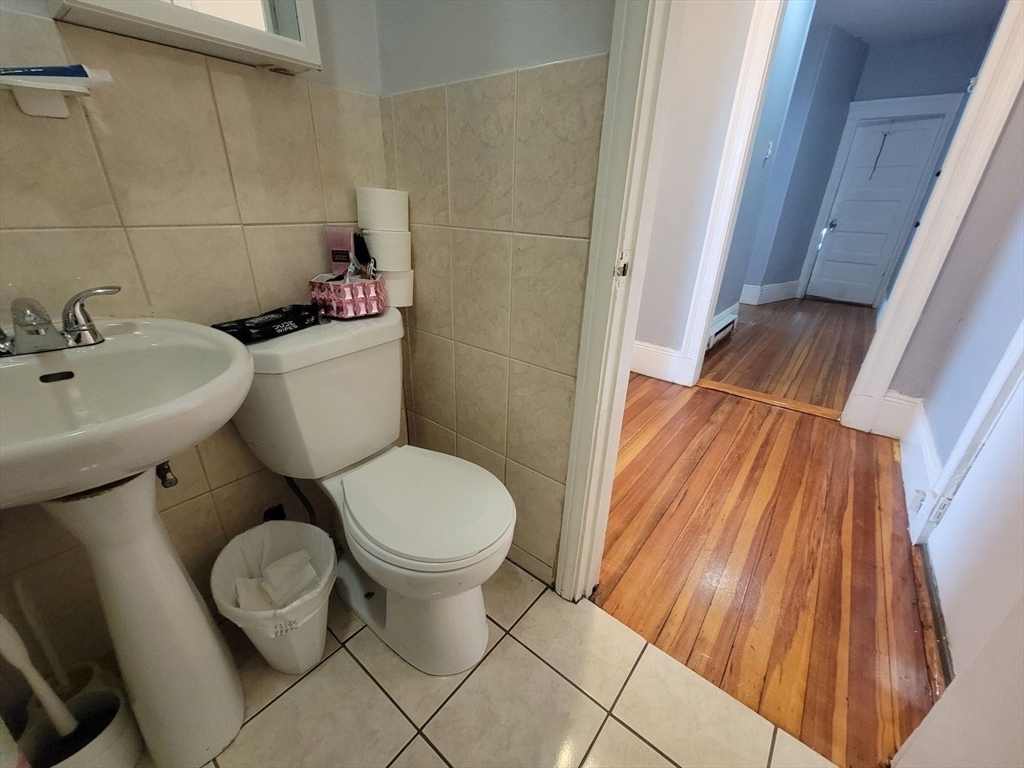 139-141 Franklin Street, Unit 5 Lynn, MA 01902 - Photo 9 of 10
