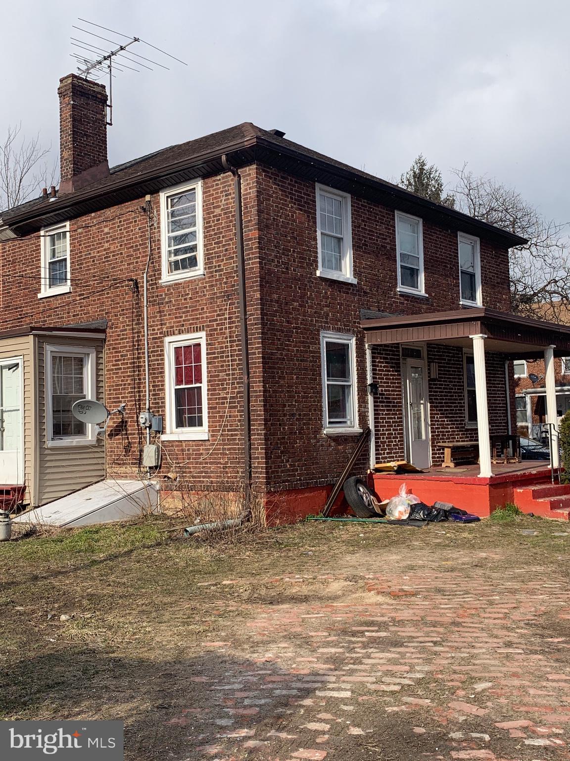 1397 Roanoke Road Camden, NJ 08104 - Photo 3 of 10