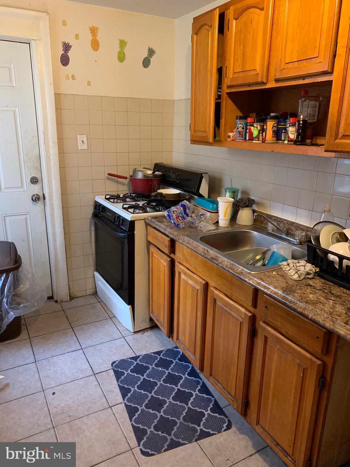 1397 Roanoke Road Camden, NJ 08104 - Photo 7 of 10