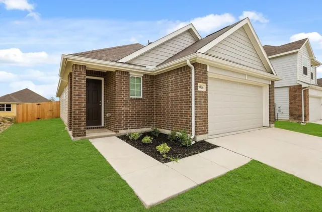 $2,299 | 9936 Dynamics Drive, Fort Worth, TX 76131